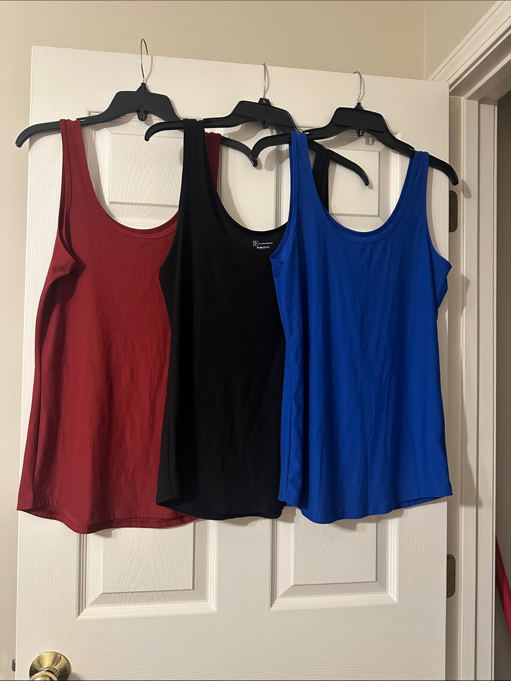 No Boundaries tank top bundle